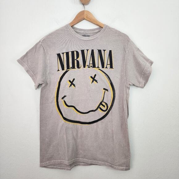 Urban Outfitters Nirvana Smiley Band Crewneck Graphic Short Sleeve T-Shirt Top - Picture 1 of 9